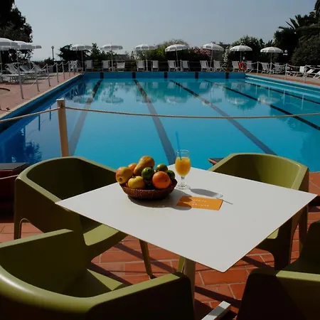Πανσιόν La Azzurra