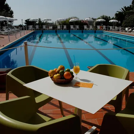 Πανσιόν La Azzurra