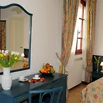 La Azzurra Guest house 3*