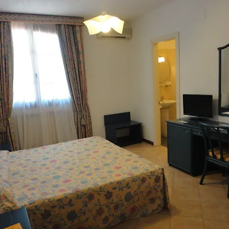 La Azzurra Guest house 3*