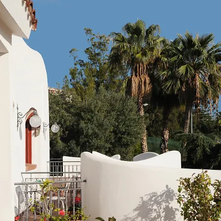 La Azzurra Guest house